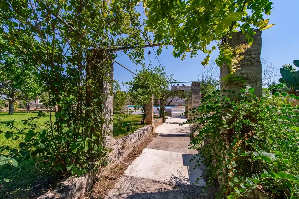 Specchia and Masseria De Donno