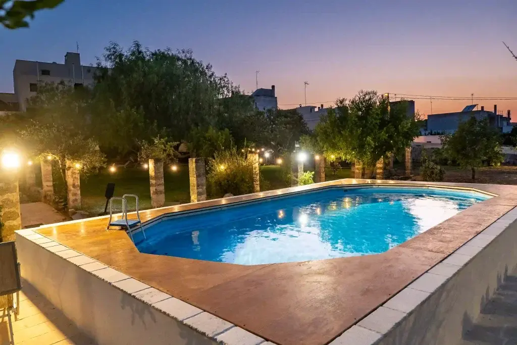 The swimming pool at Masseria De Donno