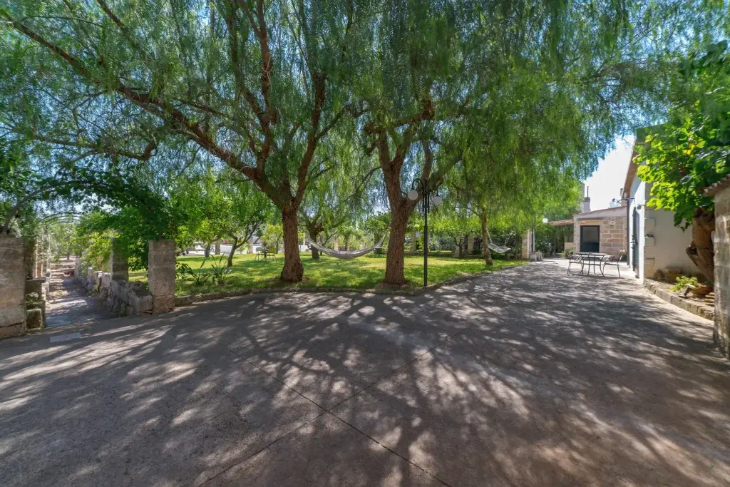 The garden of Masseria De Donno